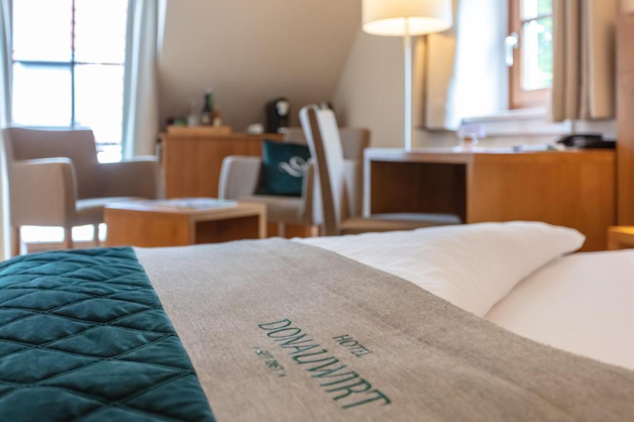 Donauwirt - Hotel Garni ไวส์เซินเคียร์เชิน อินแดร์ วาคเอา ภายนอก รูปภาพ